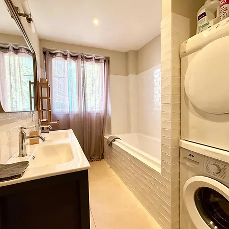 Apartamento Casamea - T3, Clim, Parking, Centre